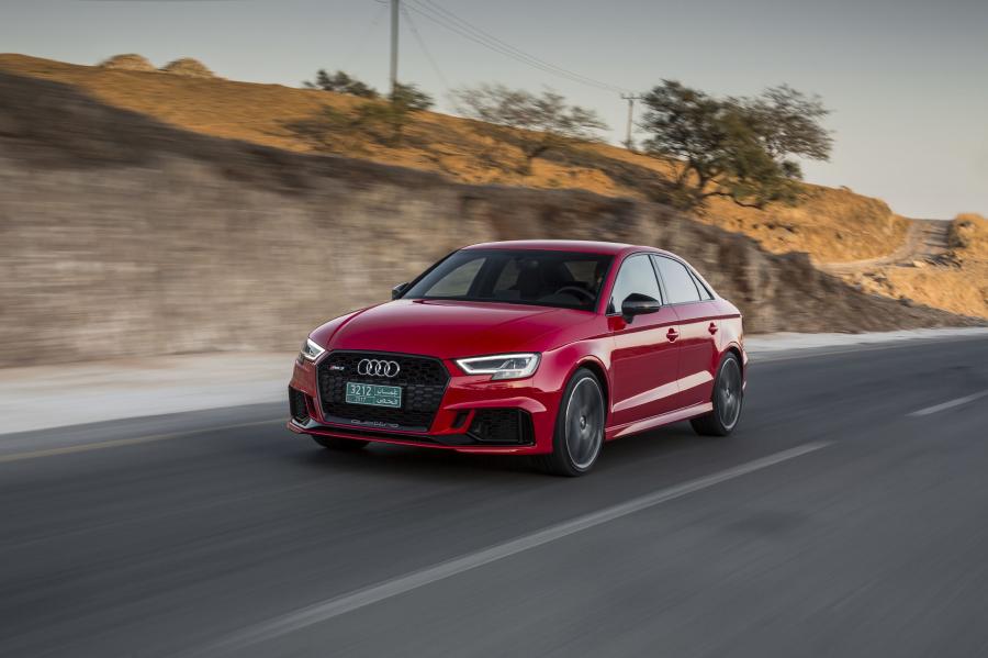  Audi RS3 Sedan (8V) 2016 года  (WW) (фото 40 из 47)